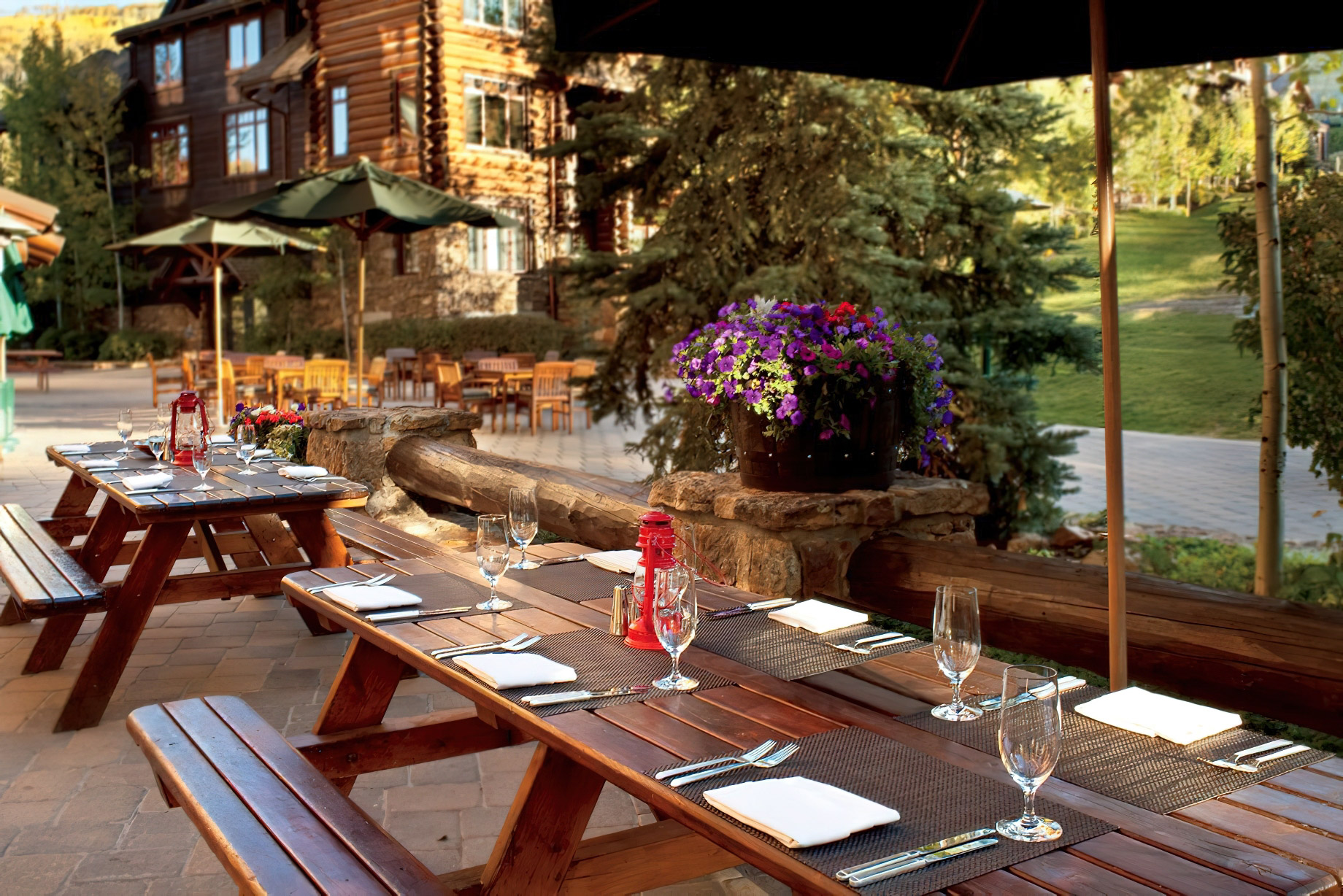 The Ritz-Carlton, Bachelor Gulch Resort - Avon, CO, USA - Outdoor Dining