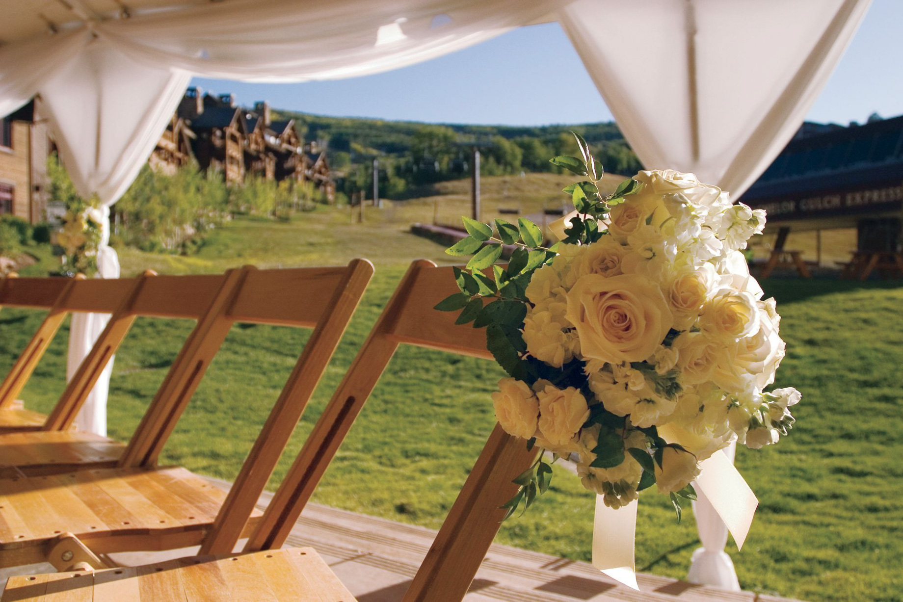 The Ritz-Carlton, Bachelor Gulch Resort – Avon, CO, USA – Outdoor Wedding