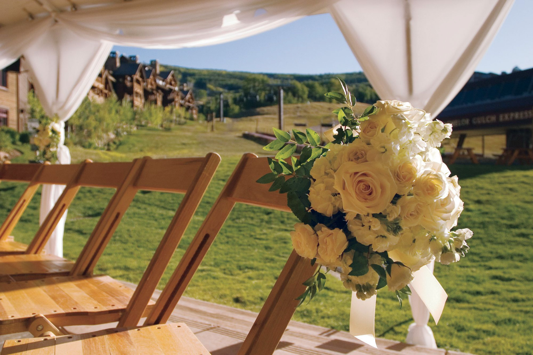 The Ritz-Carlton, Bachelor Gulch Resort - Avon, CO, USA - Outdoor Wedding