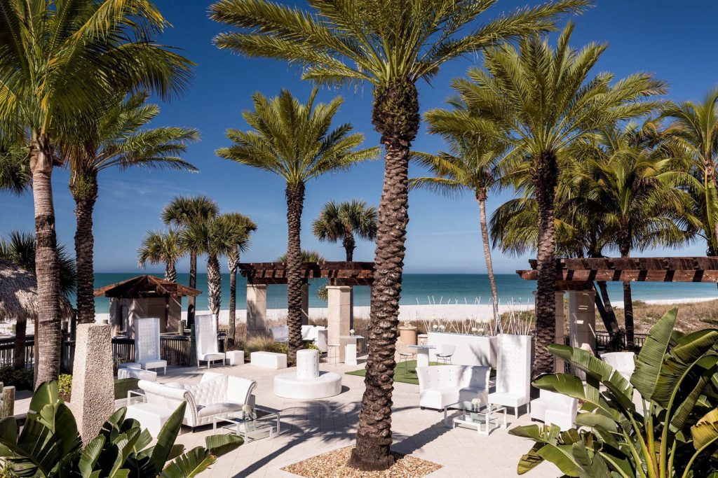 The Ritz-Carlton Beach Club Resort - Lido Key, Sarasota, FL, USA - Beachfront Outdoor Lounge