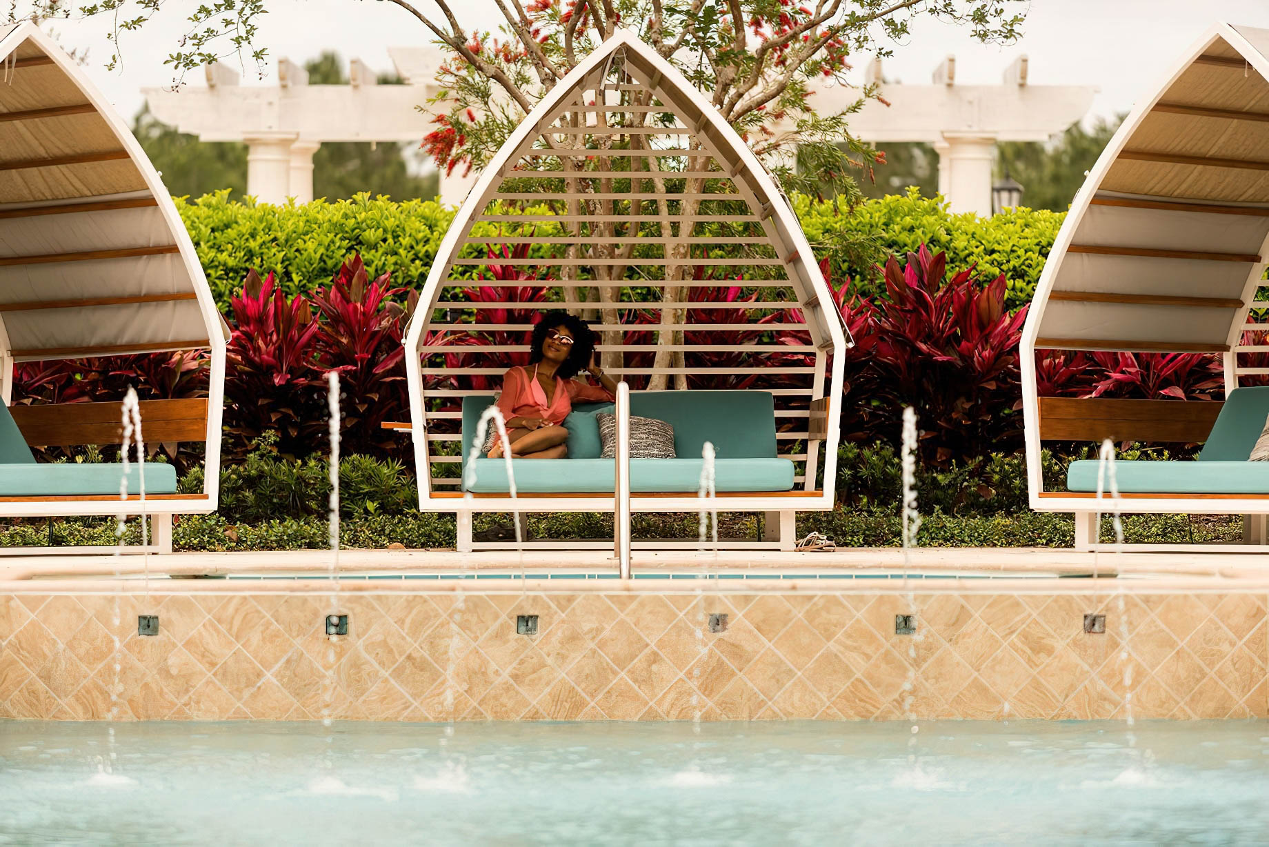 The Ritz-Carlton Orlando, Grande Lakes Resort – Orlando, FL, USA – Spa Poolside Seating