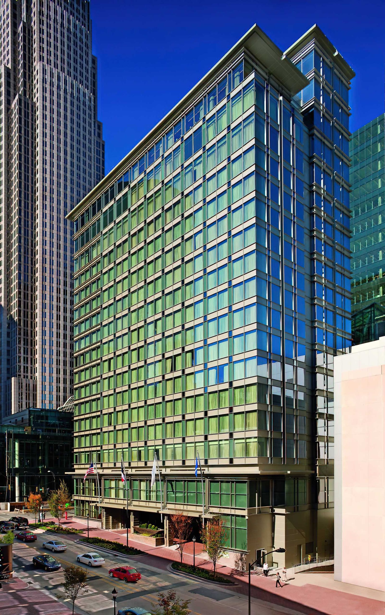 The Ritz-Carlton, Charlotte Hotel – Charlotte, NC, USA – Exterior Street View