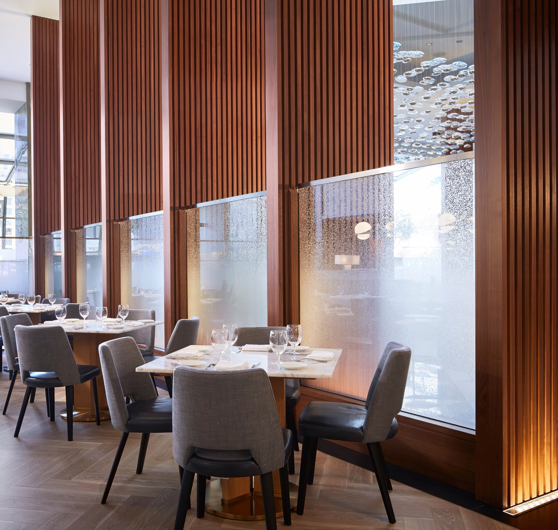 The Ritz-Carlton, Chicago Hotel – Chicago, IL, USA – Torali Restaurant Tables