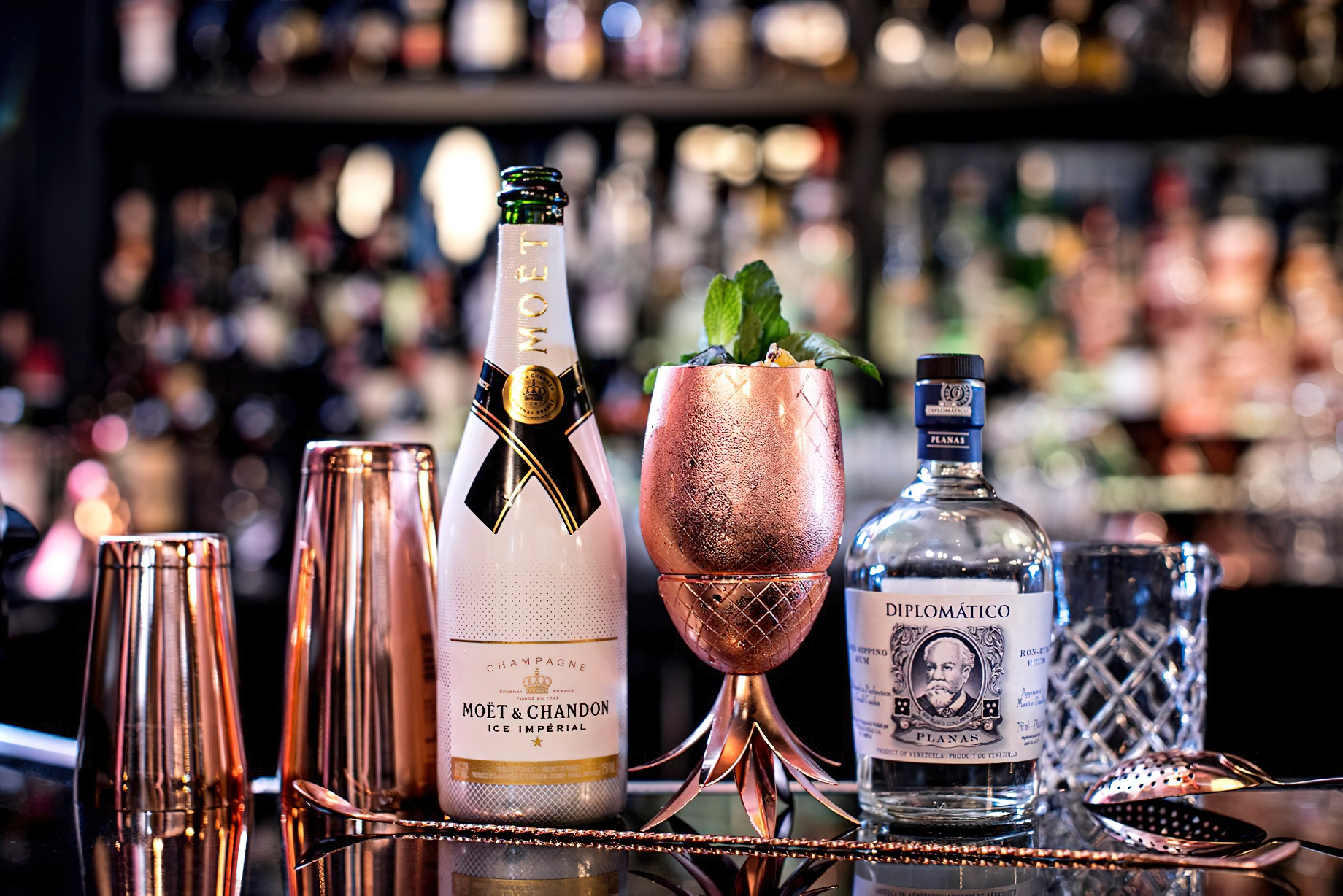 The Ritz-Carlton, Atlanta Hotel – Atlanta, GA, USA – AG Steakhouse Champagne Cocktails