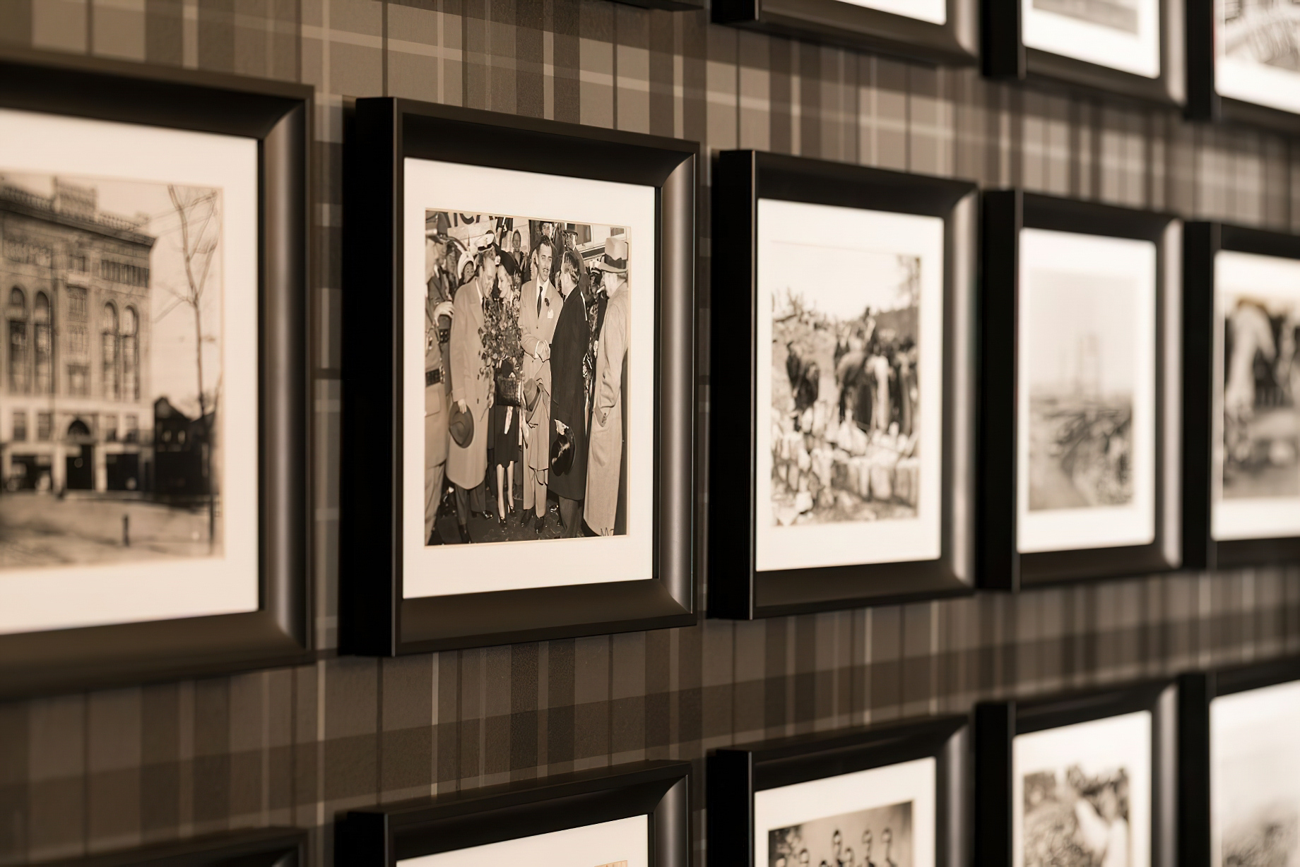 The Ritz-Carlton, Atlanta Hotel - Atlanta, GA, USA - AG Steakhouse Wall Decor