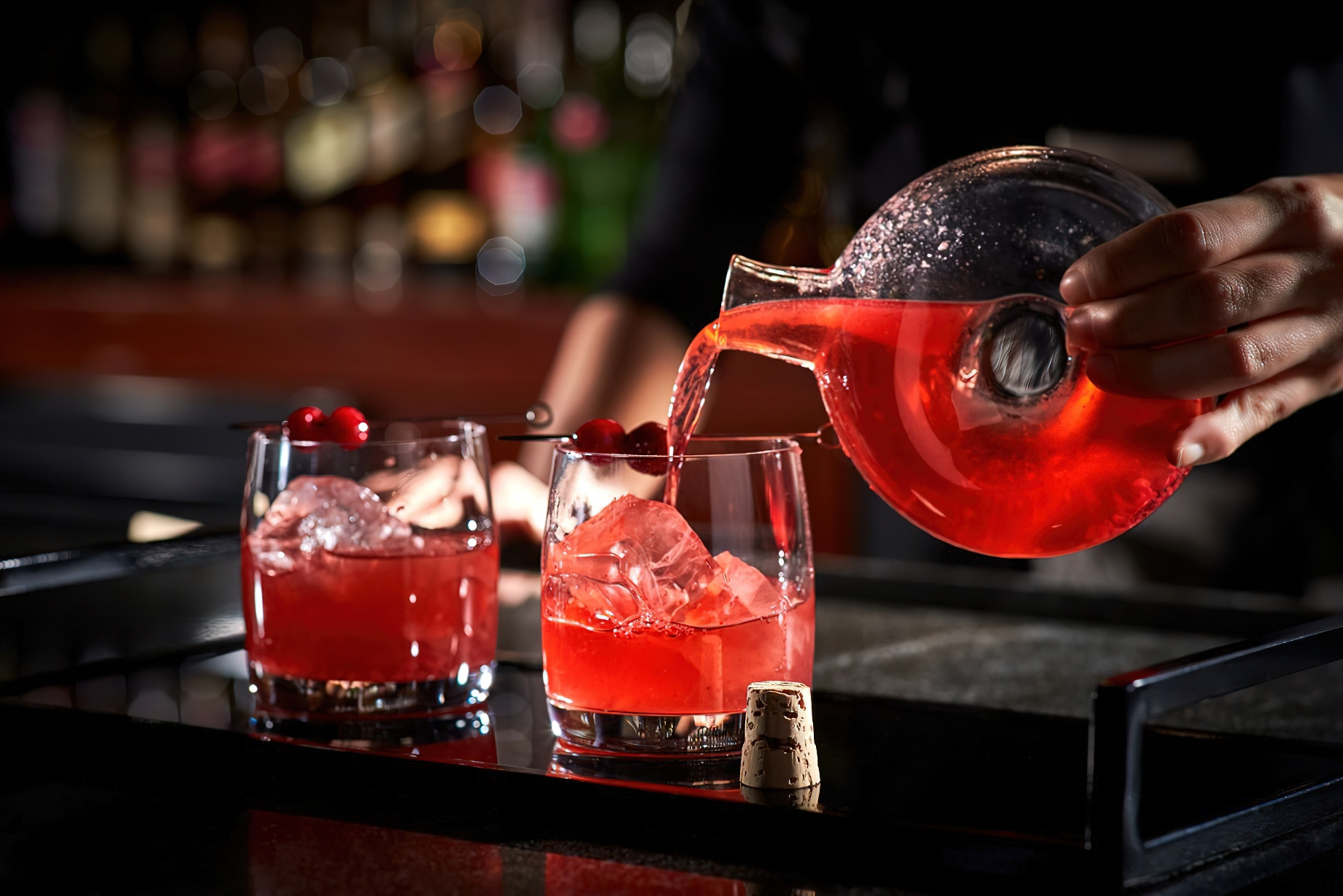 The Ritz-Carlton, Charlotte Hotel - Charlotte, NC, USA - K Lounge Cocktail Pour