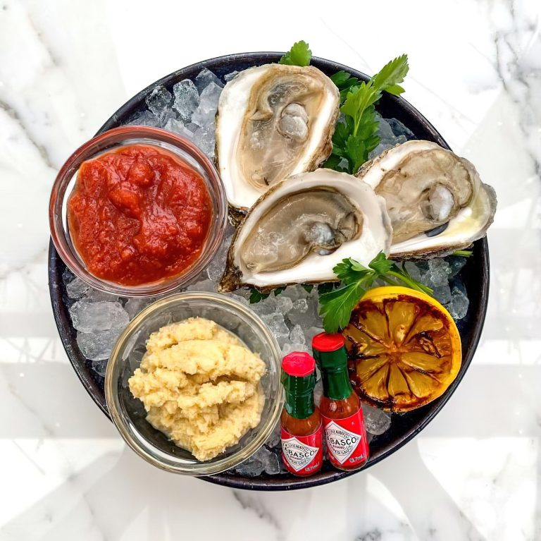 The Ritz-Carlton, Chicago Hotel – Chicago, IL, USA – Gourmet Oysters