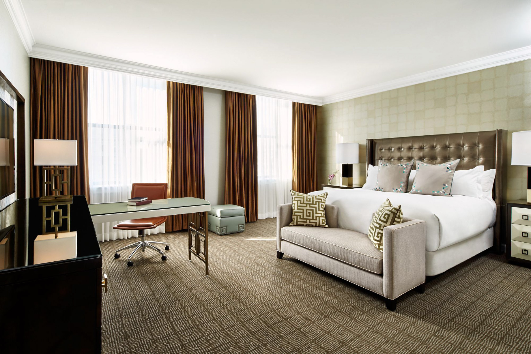 The Ritz-Carlton, Philadelphia Hotel - Philadelphia, PA, USA - Guest Bedroom