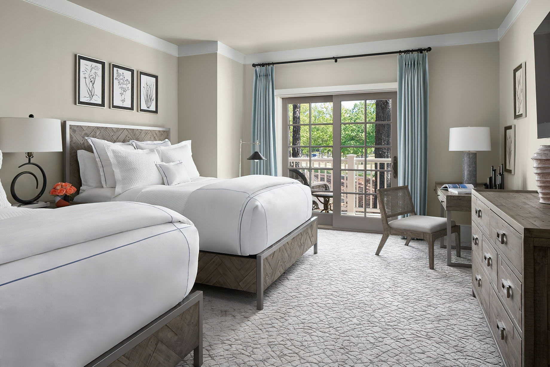 035 – The Ritz-Carlton Reynolds, Lake Oconee Resort – Greensboro, GA, USA – Camellia Cottage Bedroom Double Beds