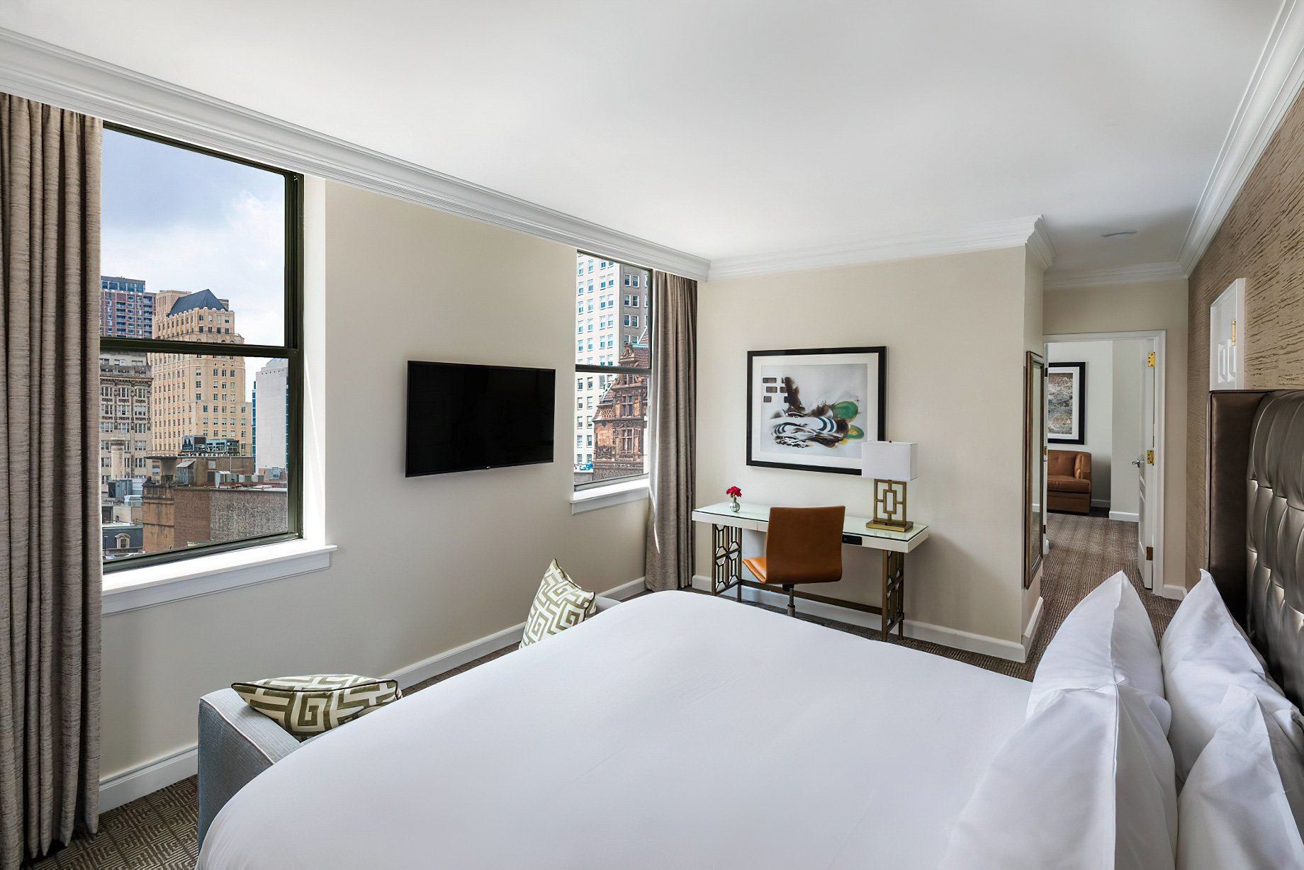 The Ritz-Carlton, Philadelphia Hotel – Philadelphia, PA, USA – One Bedroom Suite Lower Floor