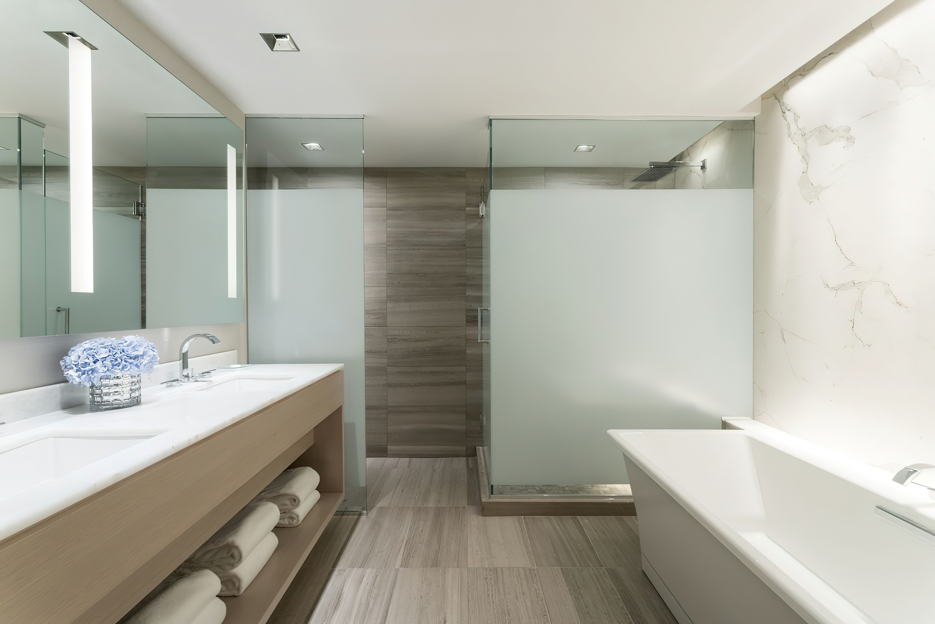 The Ritz-Carlton, Chicago Hotel – Chicago, IL, USA – Navy Pier Two Bedroom Suite Bathroom