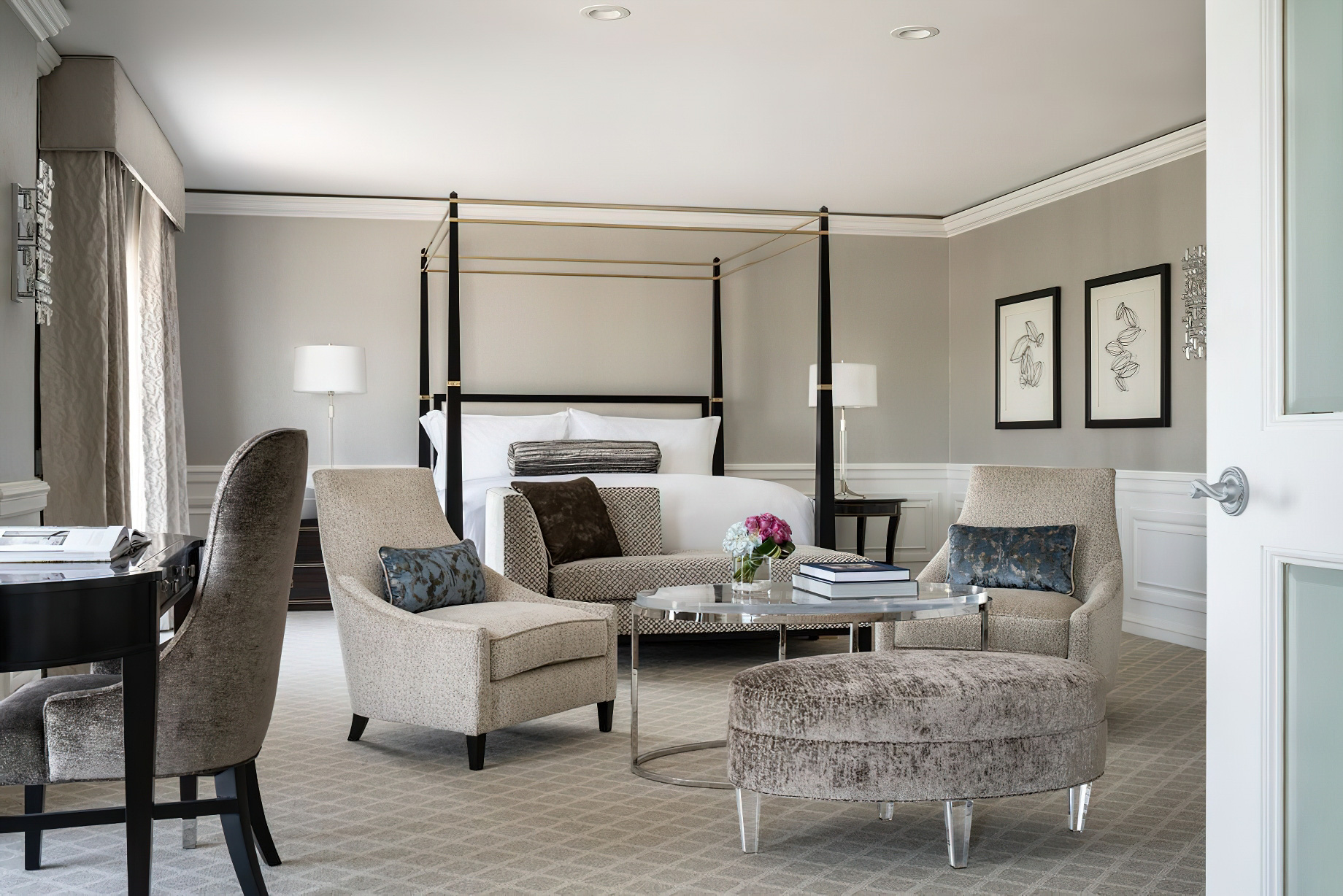 The Ritz-Carlton, St. Louis Hotel – St. Louis, MO, USA – Ritz-Carlton Suite Bedroom