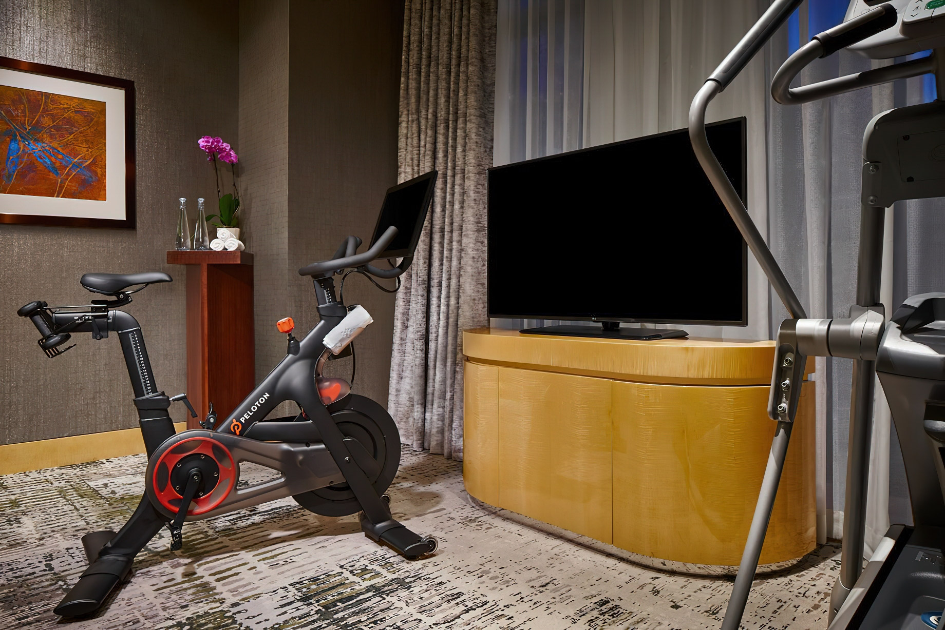 The Ritz-Carlton, Charlotte Hotel - Charlotte, NC, USA - Ritz-Carlton Suite Gym