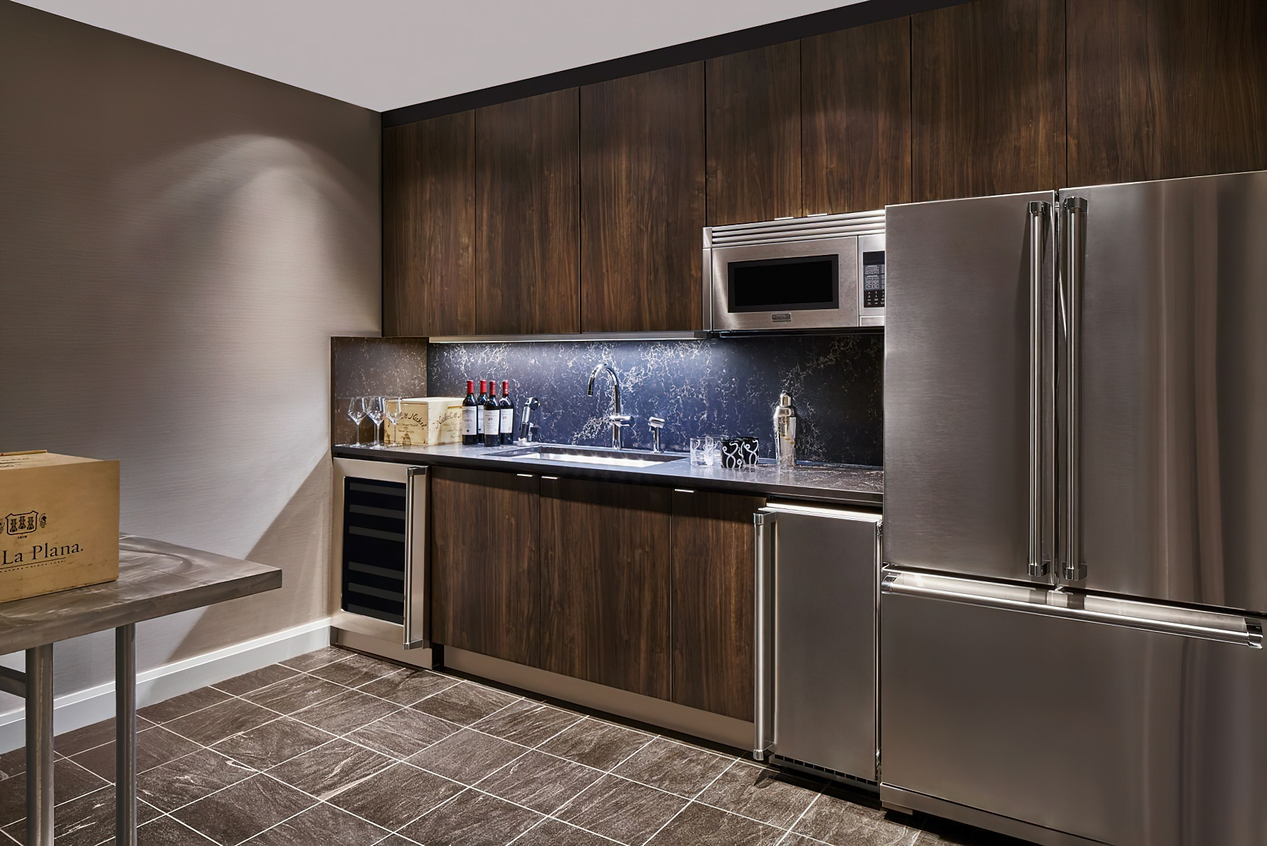 The Ritz-Carlton, Charlotte Hotel - Charlotte, NC, USA - Ritz-Carlton Suite Kitchen