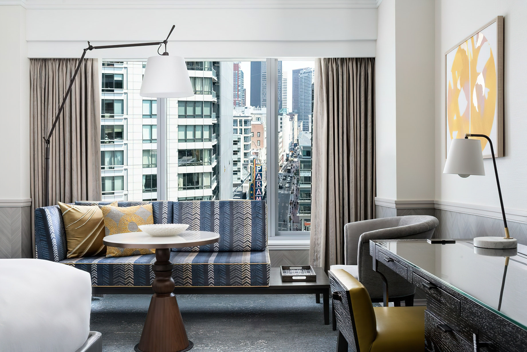 The Ritz-Carlton, Boston Hotel – Boston, MA, USA – Deluxe City View Guest Room