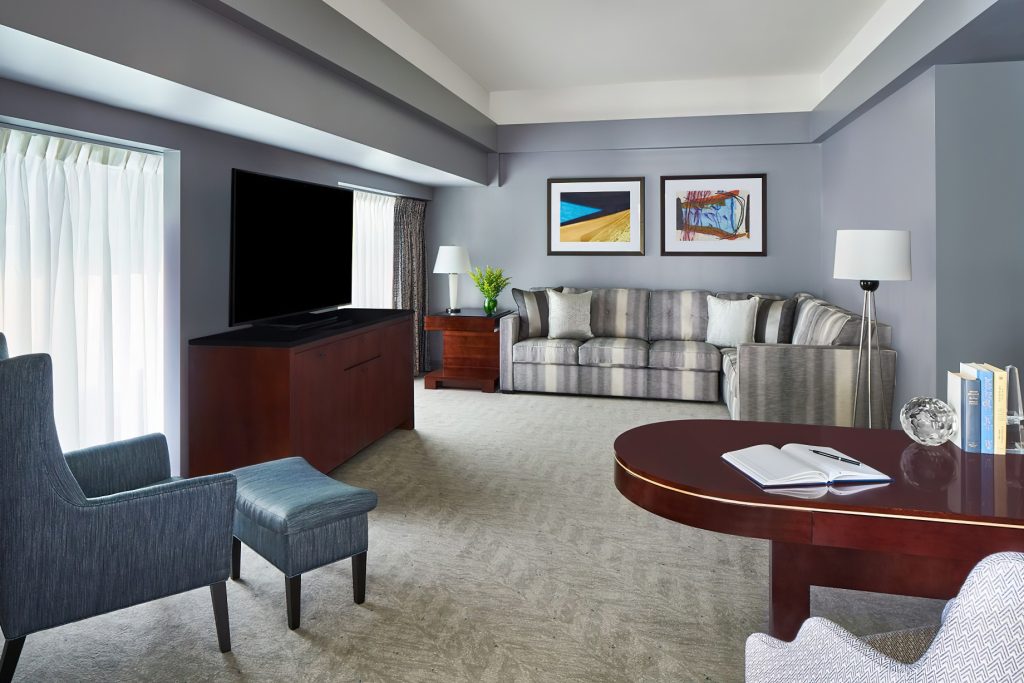 The Ritz-Carlton, Charlotte Hotel - Charlotte, NC, USA - Uptown Suite Living Room