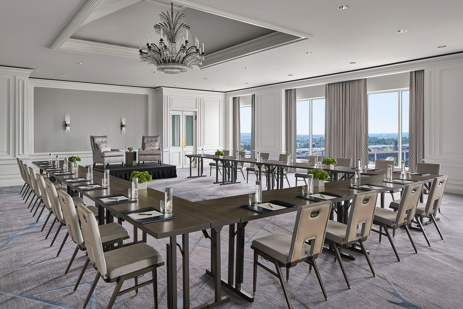 The Ritz-Carlton, Cleveland Hotel – Clevelend, OH, USA – Meeting Room