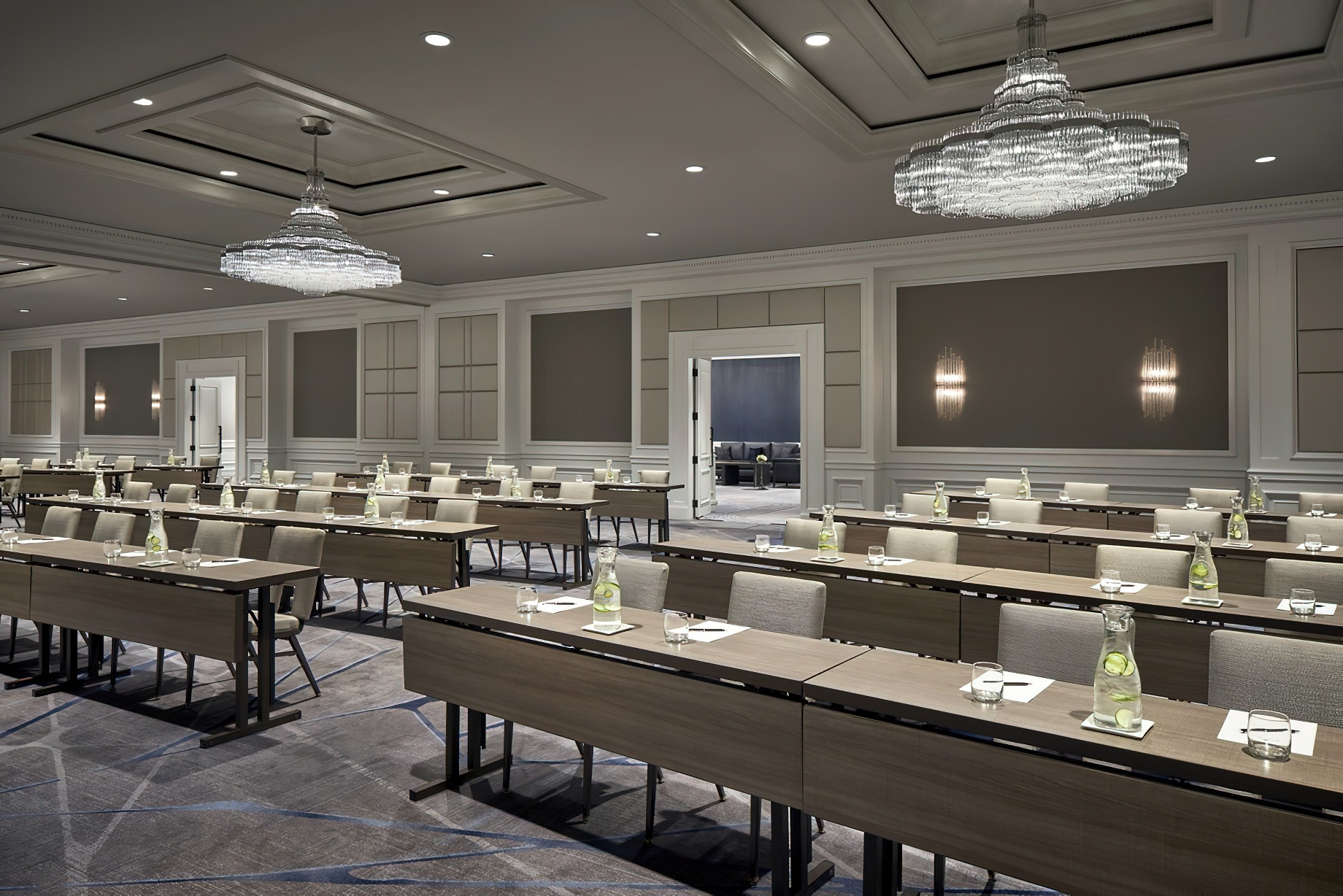 The Ritz-Carlton, Cleveland Hotel – Clevelend, OH, USA – Meeting Room