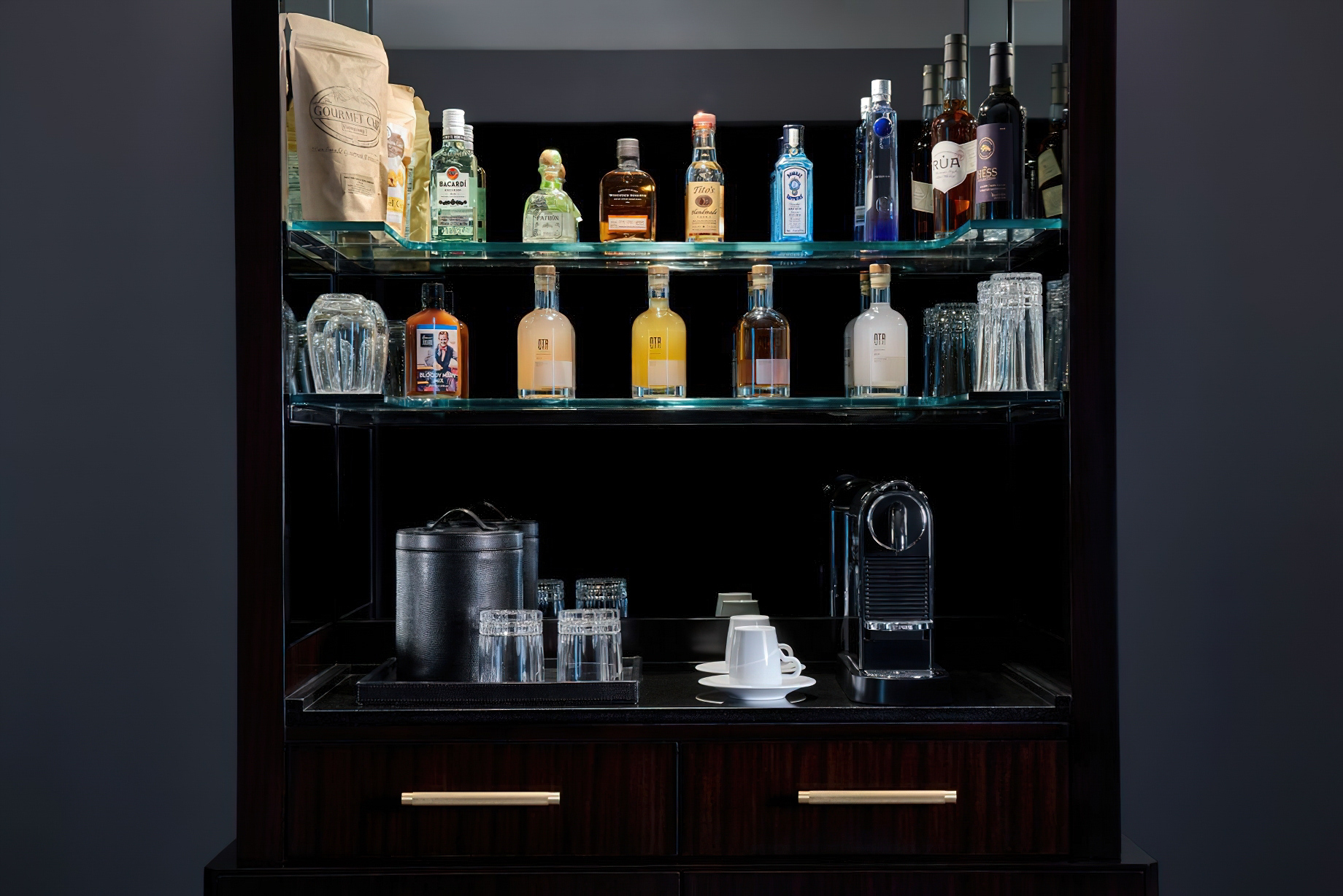 The Ritz-Carlton, Charlotte Hotel – Charlotte, NC, USA – Uptown Suite Elevated Honor Bar