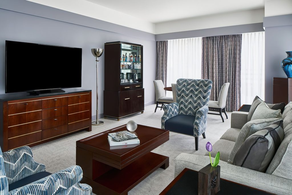 The Ritz-Carlton, Charlotte Hotel - Charlotte, NC, USA - Executive Suite Garden View