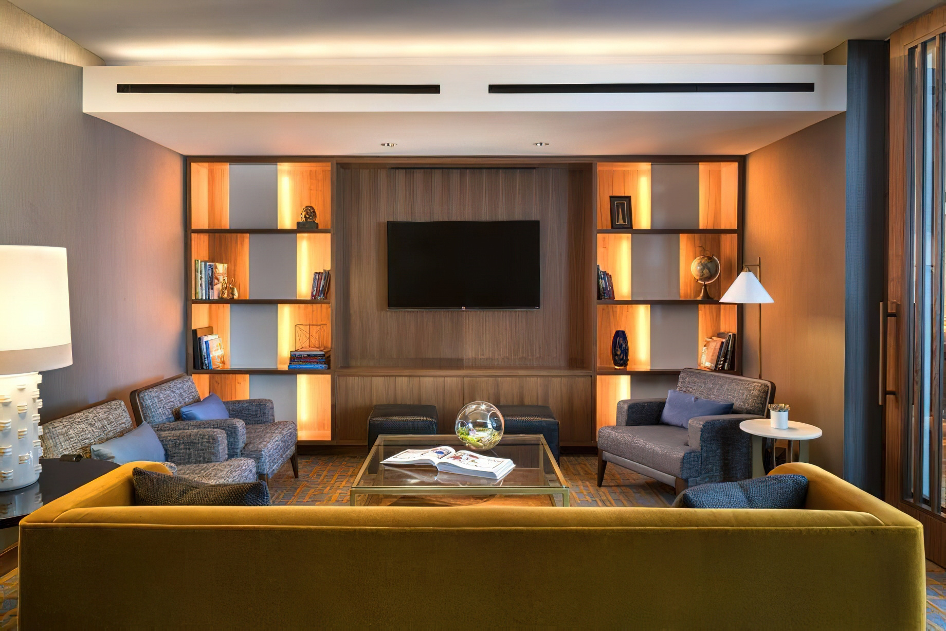 The Ritz-Carlton, Chicago Hotel – Chicago, IL, USA – Club Lounge Seating