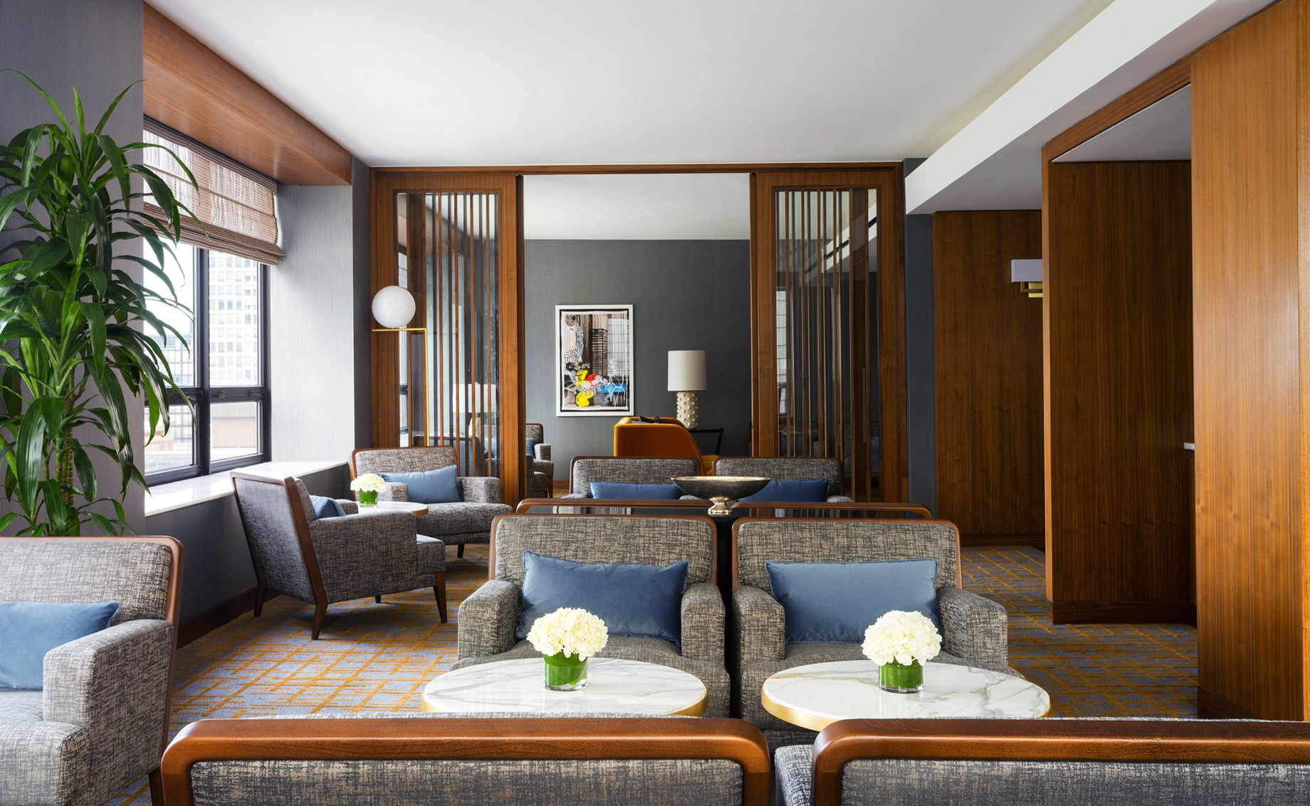 The Ritz-Carlton, Chicago Hotel – Chicago, IL, USA – Club Lounge