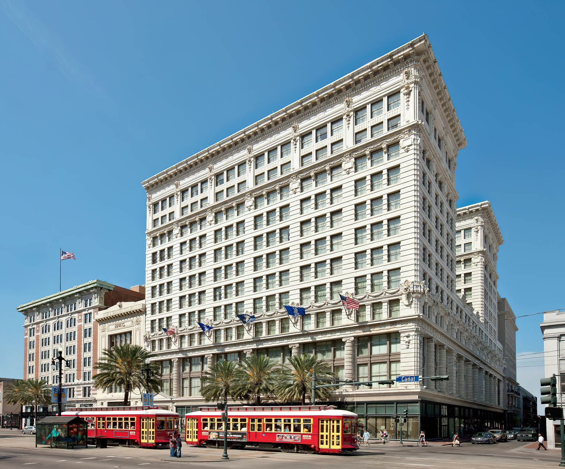 The Ritz-Carlton, New Orleans Hotel – New Orleans, LA, USA – Hotel Exterior Trolly Cars