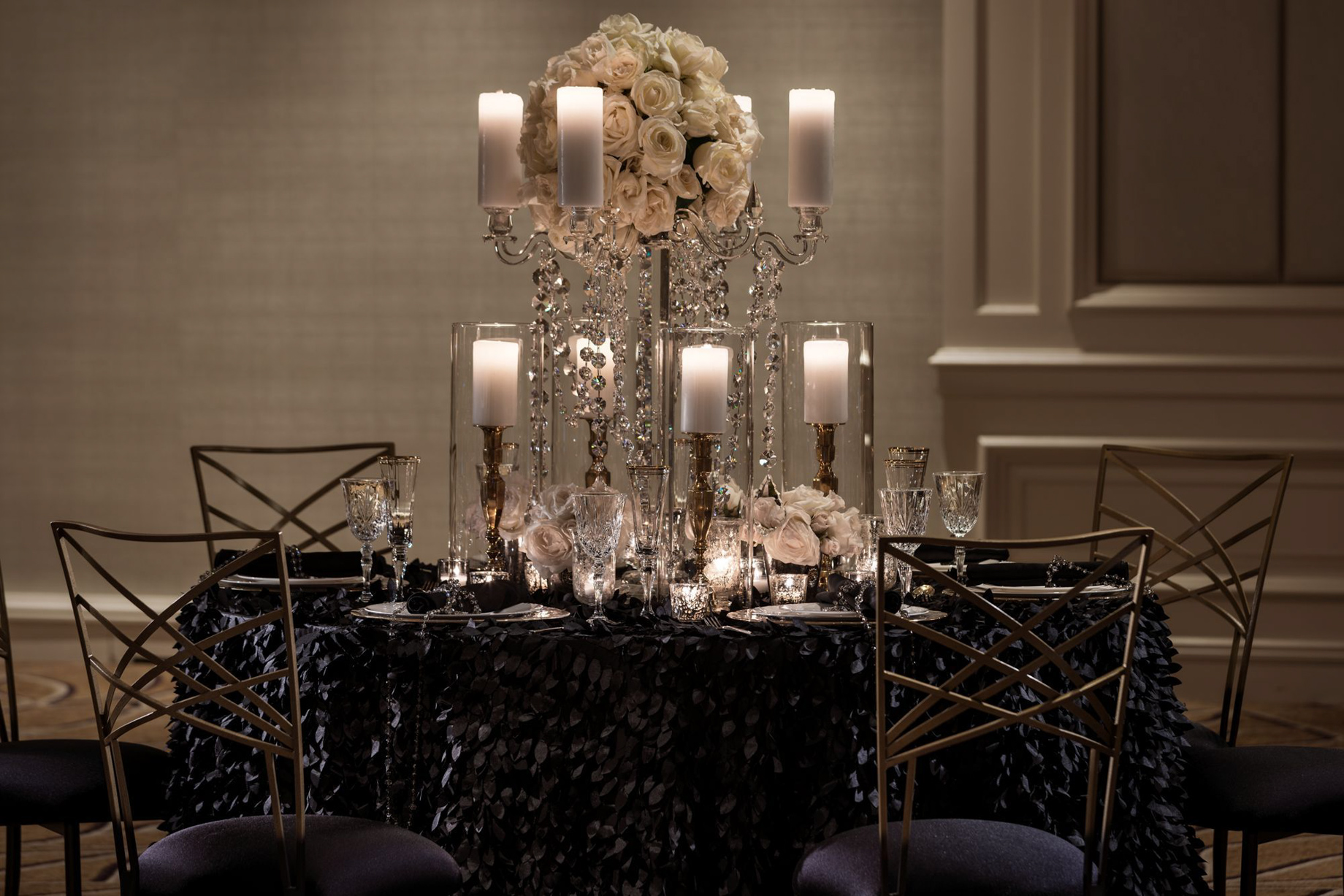 The Ritz-Carlton, Cleveland Hotel – Clevelend, OH, USA – Ballroom Wedding Table