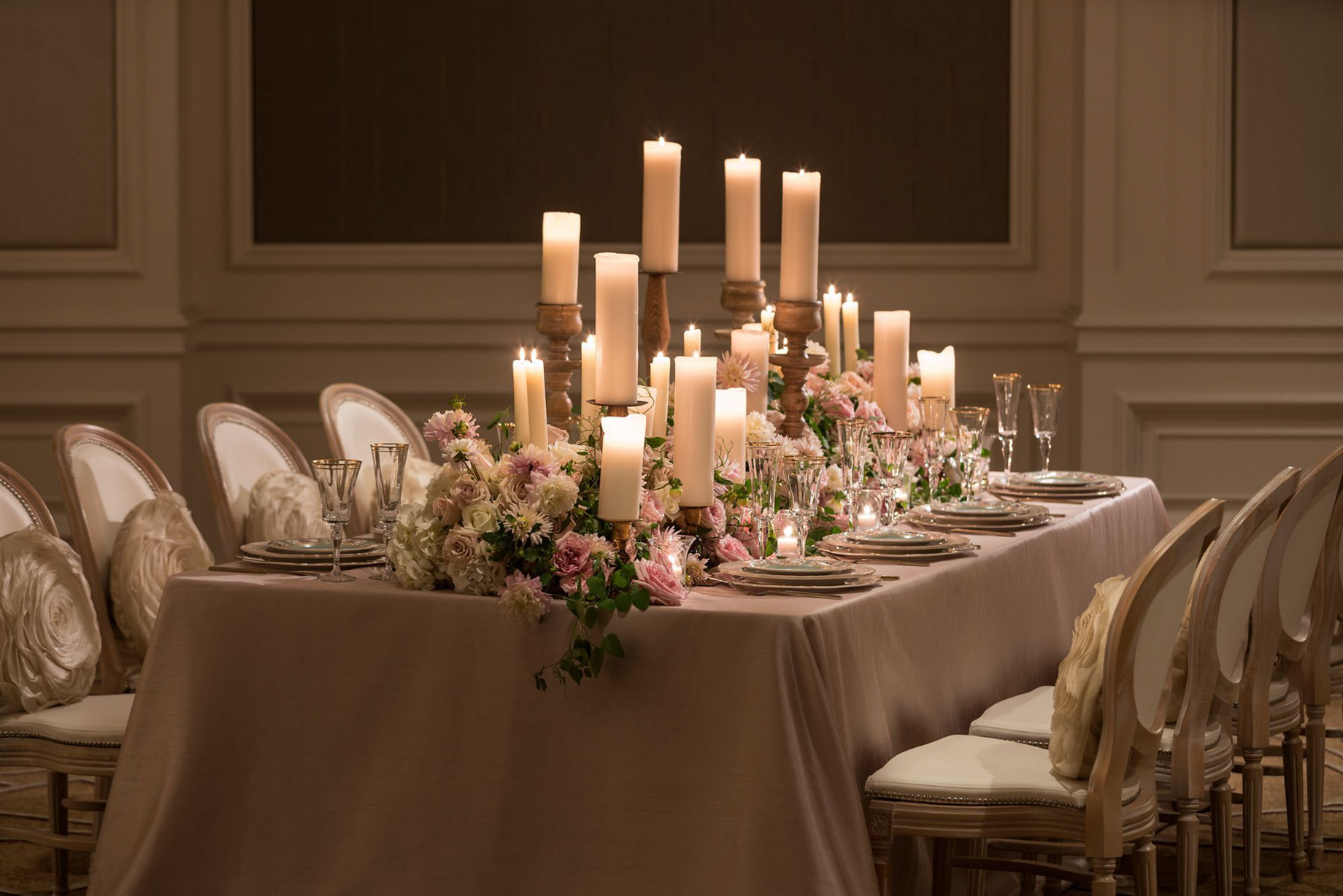 The Ritz-Carlton, Cleveland Hotel – Clevelend, OH, USA – Ballroom Wedding Table
