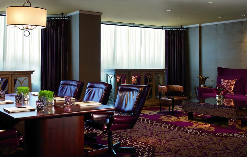 The Ritz-Carlton, Atlanta Hotel - Atlanta, GA, USA - Meeting Room Lounge