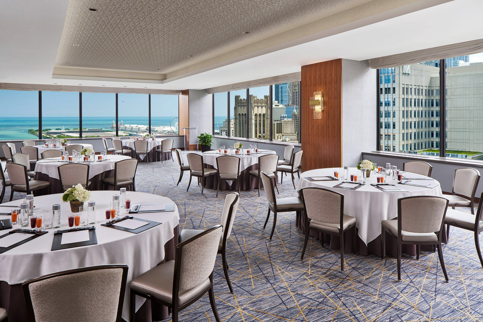 The Ritz-Carlton, Chicago Hotel – Chicago, IL, USA – Salon