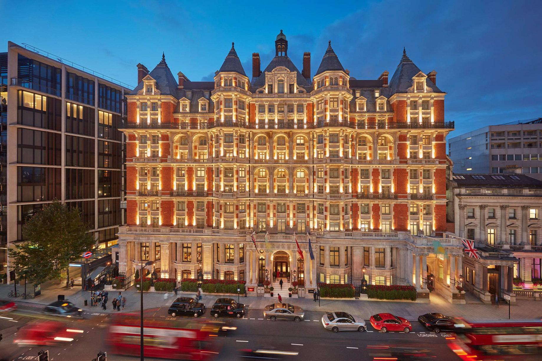 Mandarin Oriental Hyde Park, London Hotel - London, United Kingdom - Exterior Night