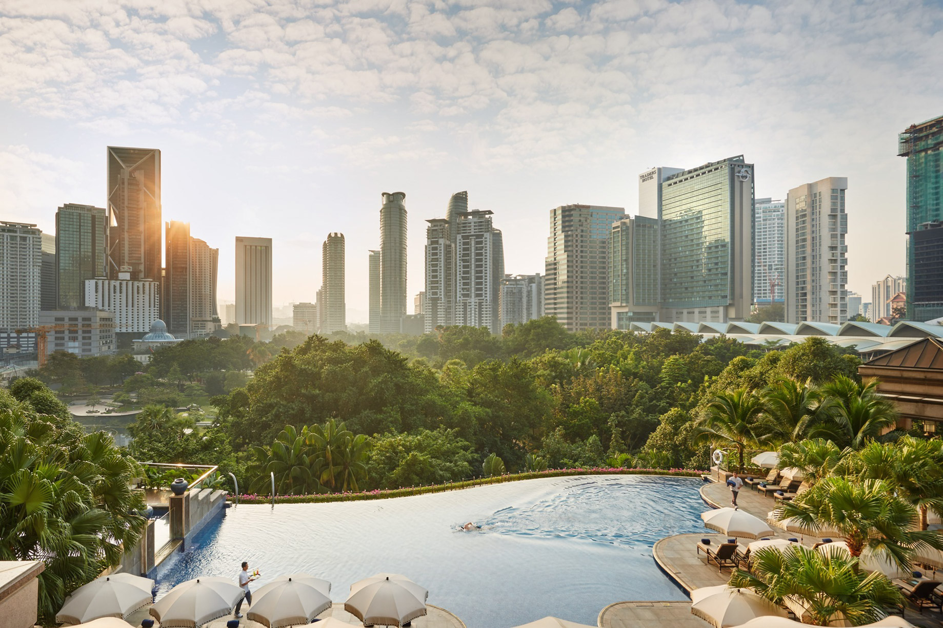 Mandarin Oriental, Kuala Lumpur Hotel – Kuala Lumpur, Indonesia – Exterior Pool View