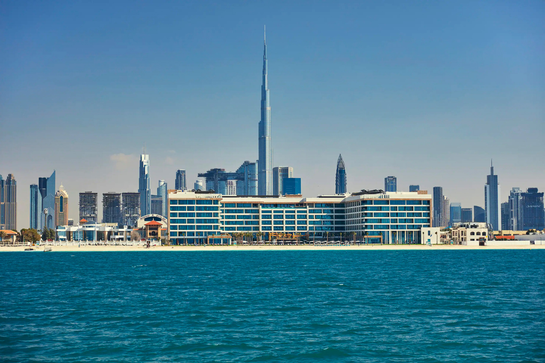 Mandarin Oriental Jumeira, Dubai Resort – Jumeirah, Dubai, UAE – Exterior Beach View Cityscape