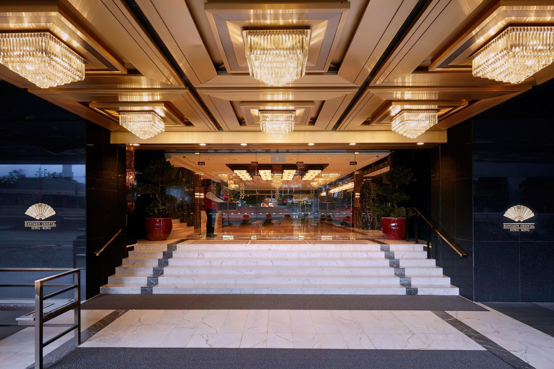 Mandarin Oriental, Hong Kong Hotel – Hong Kong, China – Front Entrance