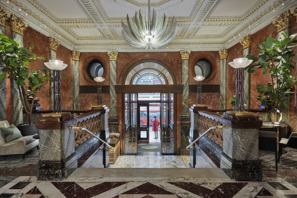Mandarin Oriental Hyde Park, London Hotel - London, United Kingdom - Lobby Entrance