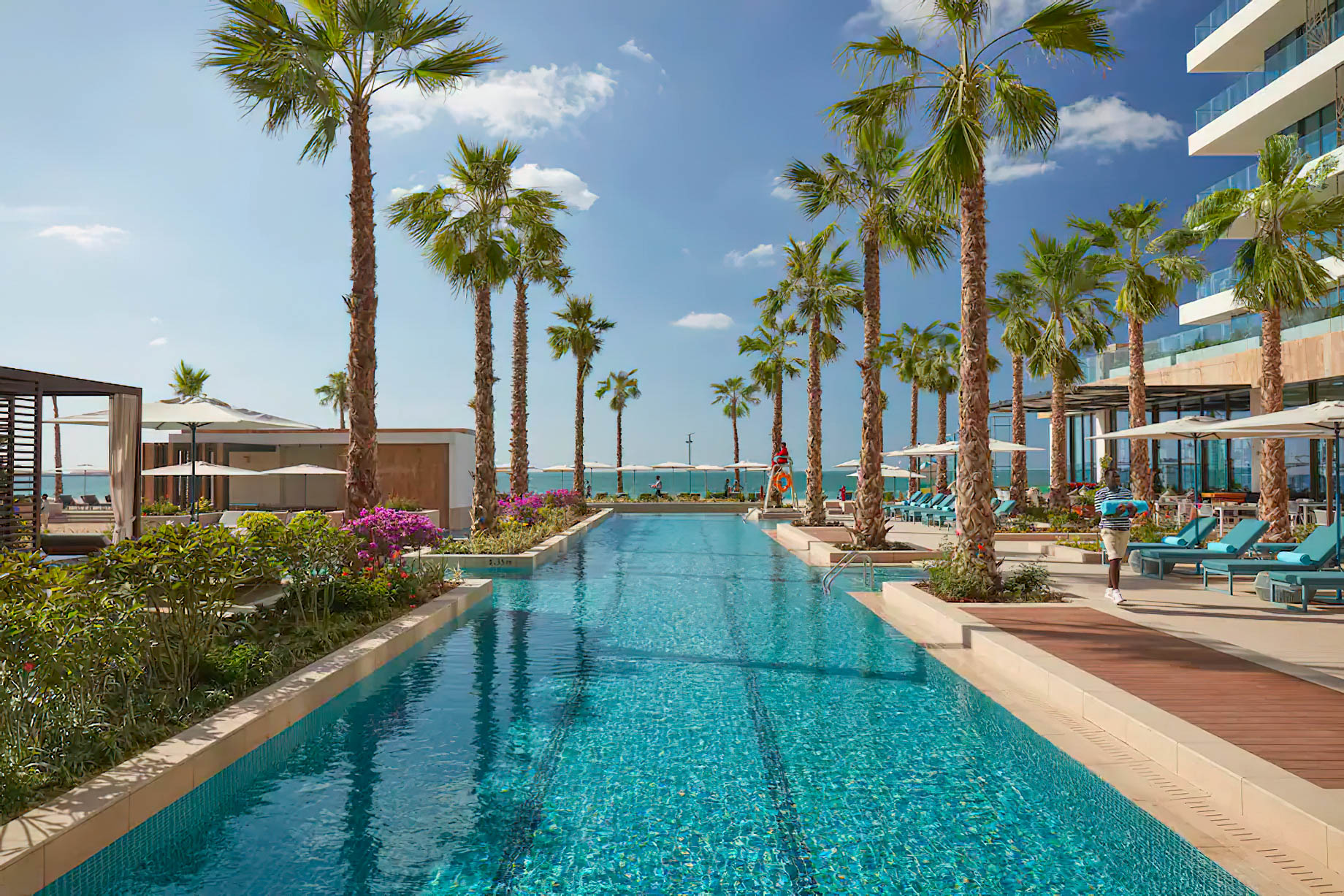 Mandarin Oriental Jumeira, Dubai Resort - Jumeirah, Dubai, UAE - Ocean View Pool Deck