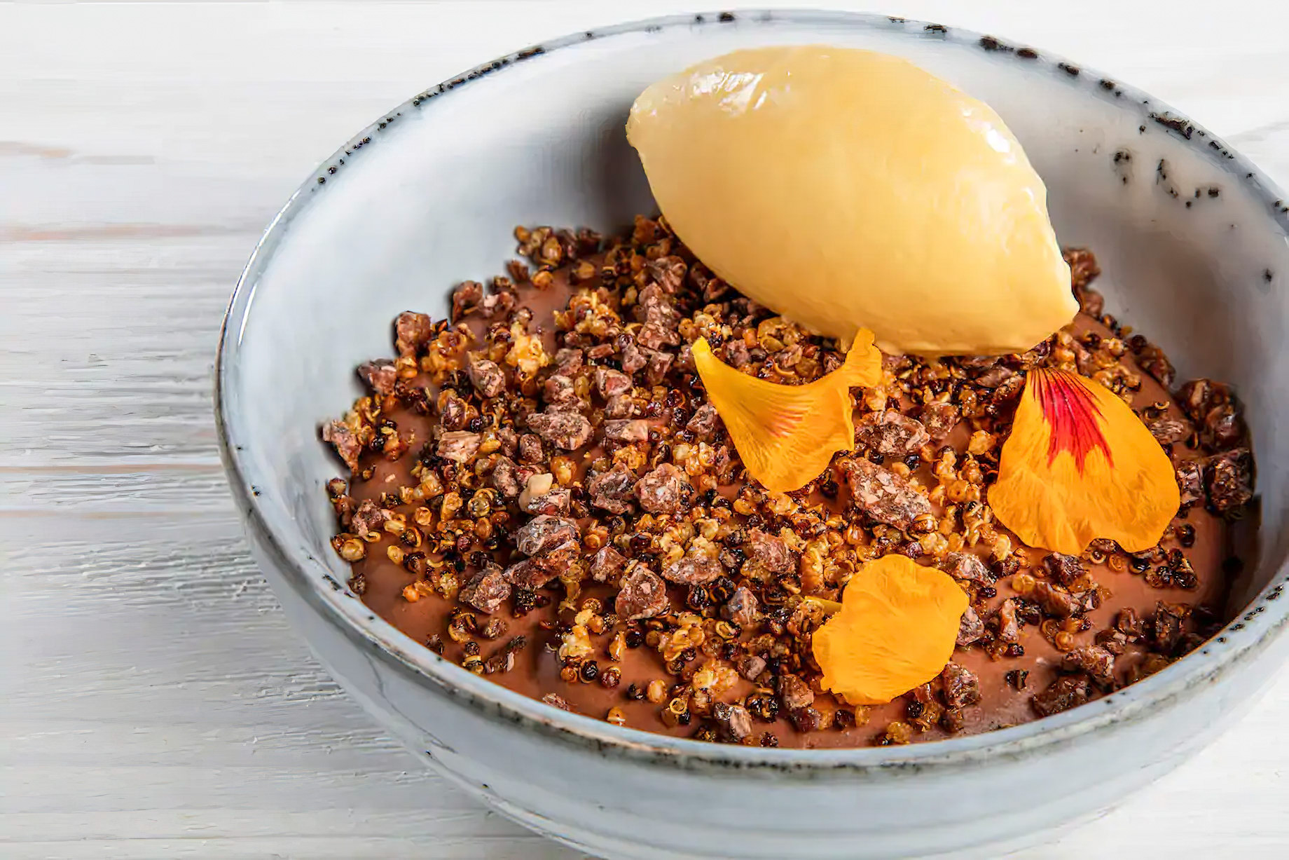 Mandarin Oriental, Geneva Hotel - Geneva, Switzerland - Yakumanka Retaurant Chocolate