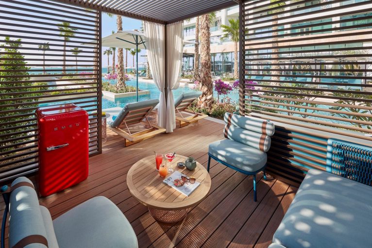 Mandarin Oriental Jumeira, Dubai Resort - Jumeirah, Dubai, UAE - Pool Deck Private Cabana