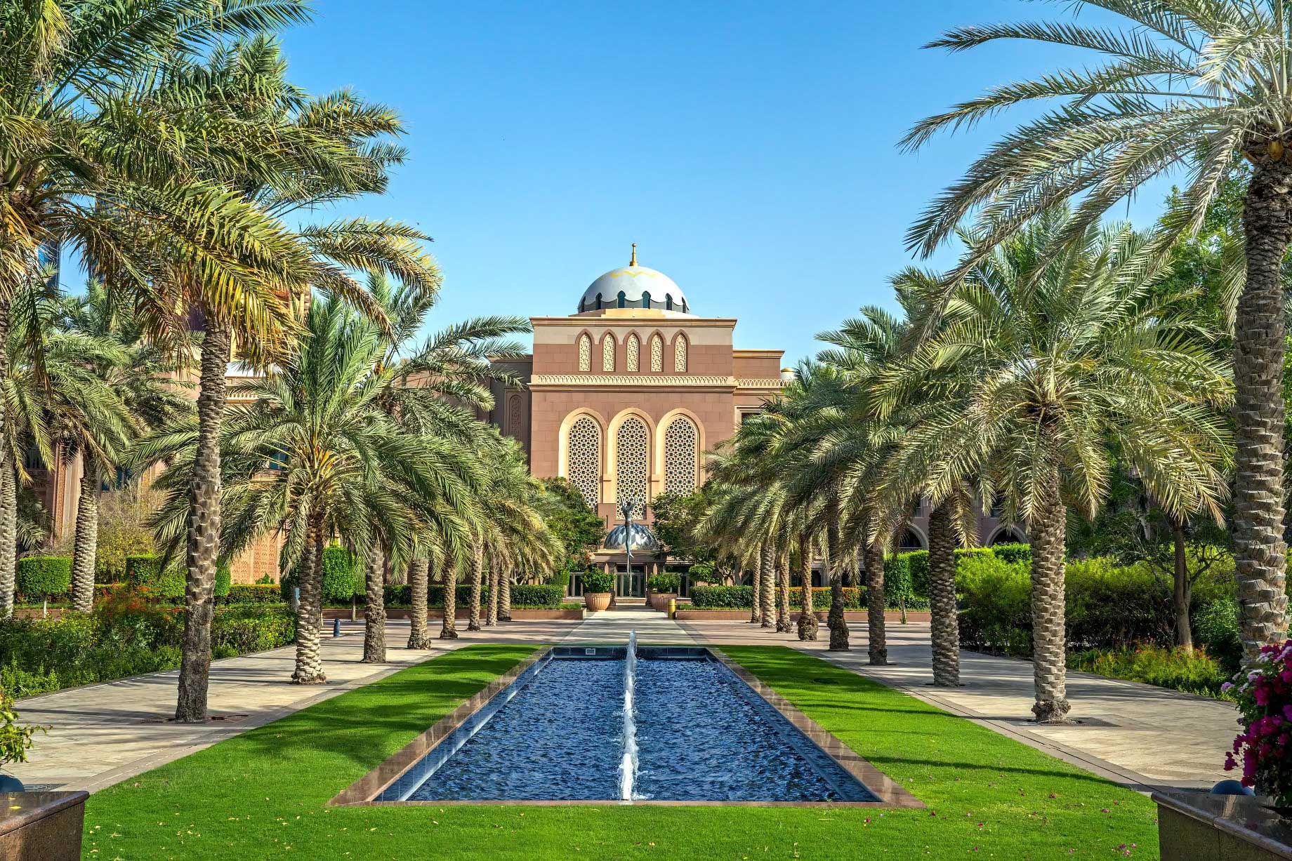 Emirates Palace Abu Dhabi Hotel - Abu Dhabi, UAE - Palm Trees and Fountain