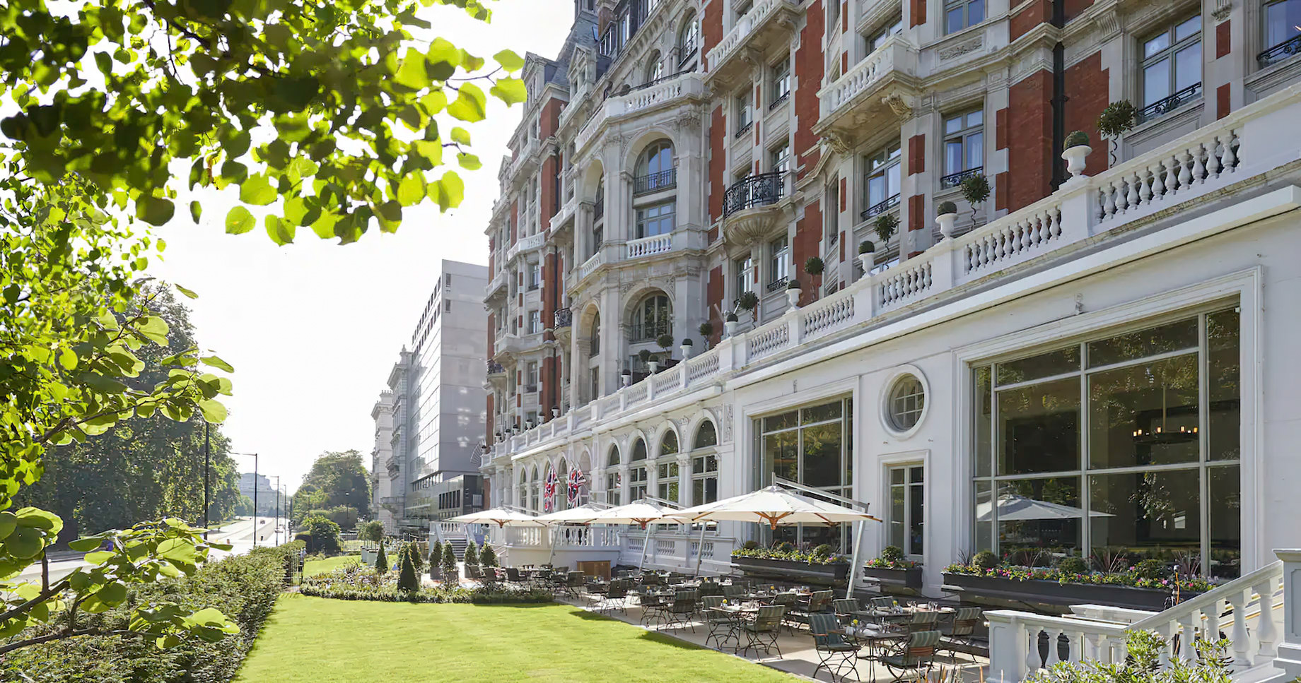 Mandarin Oriental Hyde Park, London Hotel – London, United Kingdom – Dinner by Heston Blumenthal Exterior Terrace