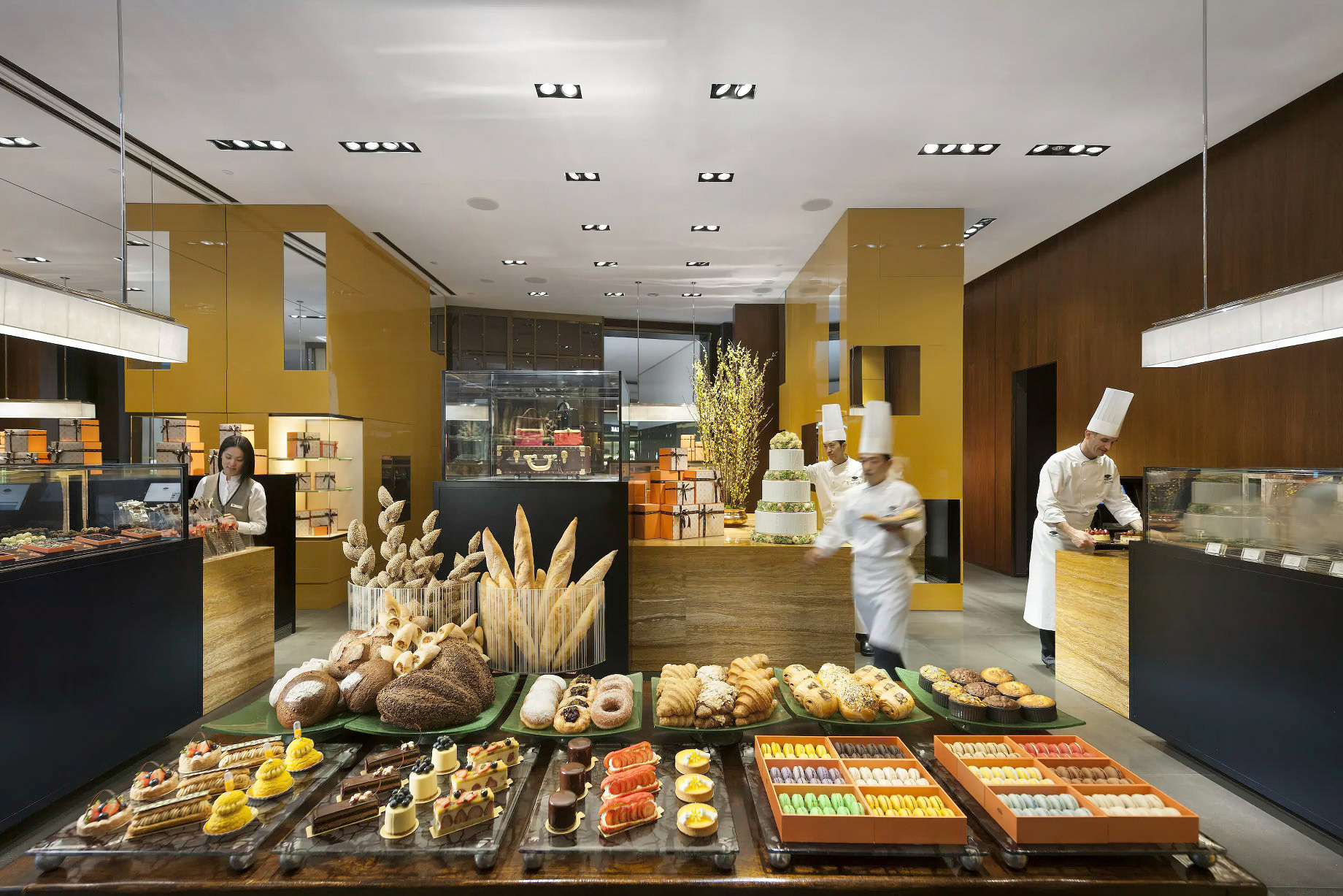 Mandarin Oriental, Guangzhou Hotel – Guangzhou, China – The Mandarin Cake Shop