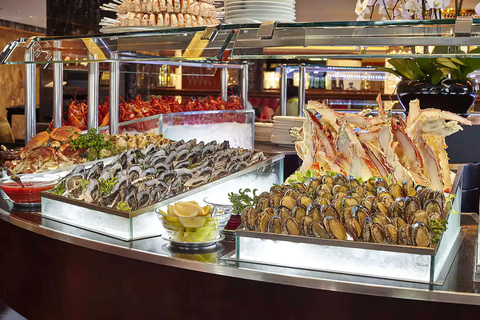 Mandarin Oriental, Hong Kong Hotel – Hong Kong, China – Clipper Lounge Seafood Buffet