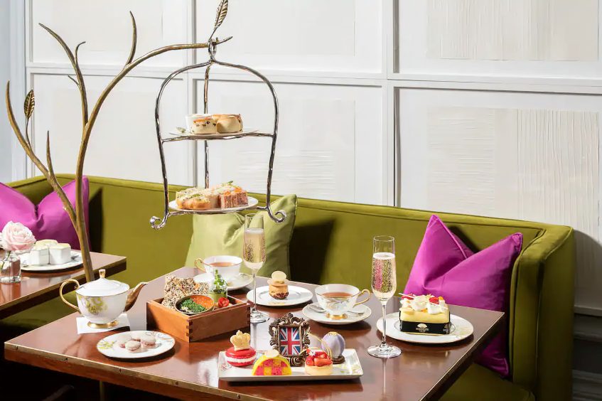 Mandarin Oriental Hyde Park, London Hotel - London, United Kingdom - The Rosebery Restaurant Afternoon Tea