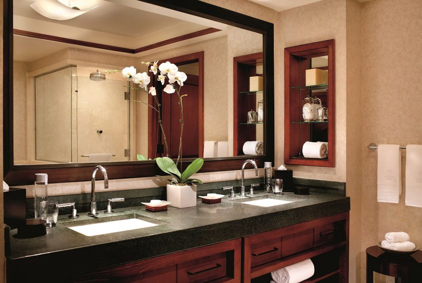 The Ritz-Carlton Georgetown, Washington, D.C. Hotel - Washington, D.C. USA - Royal Potomac Suite Bathroom