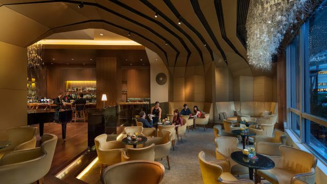 Mandarin Oriental, Kuala Lumpur Hotel - Kuala Lumpur, Indonesia - MO Bar Seating