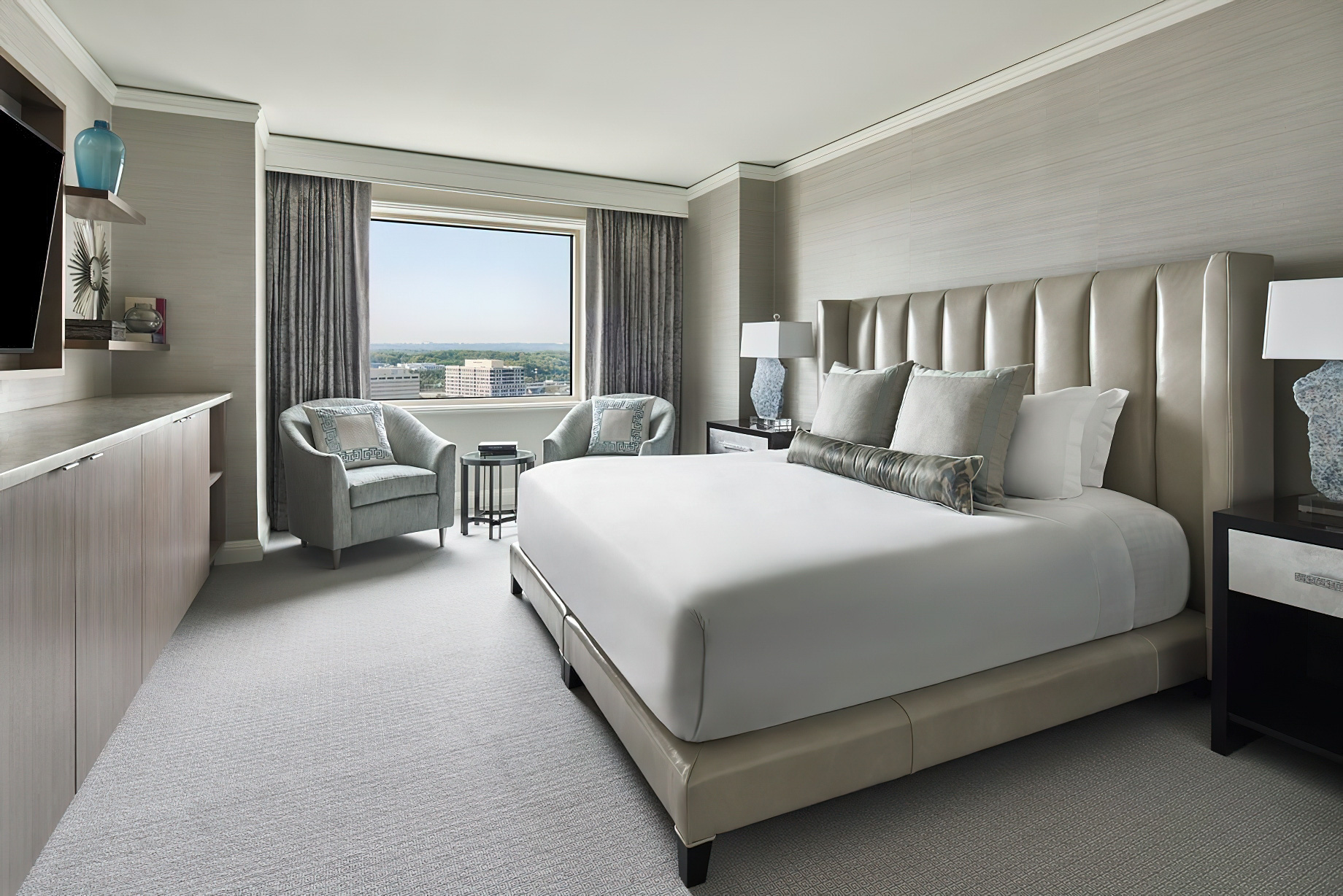 The Ritz-Carlton, Tysons Corner Hotel – McLean, VA, USA – Ritz-Carlton Suite Bedroom