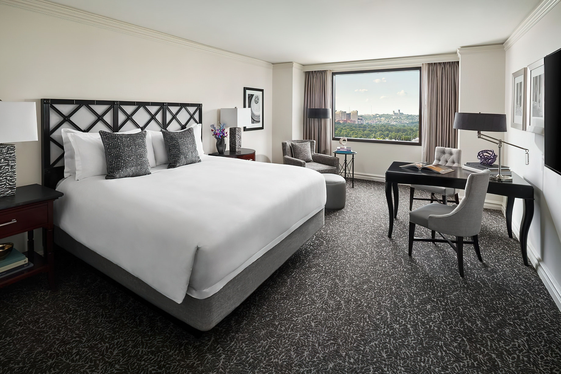 The Ritz-Carlton, Pentagon City Hotel – Arlington, VA, USA – Club Guest Room