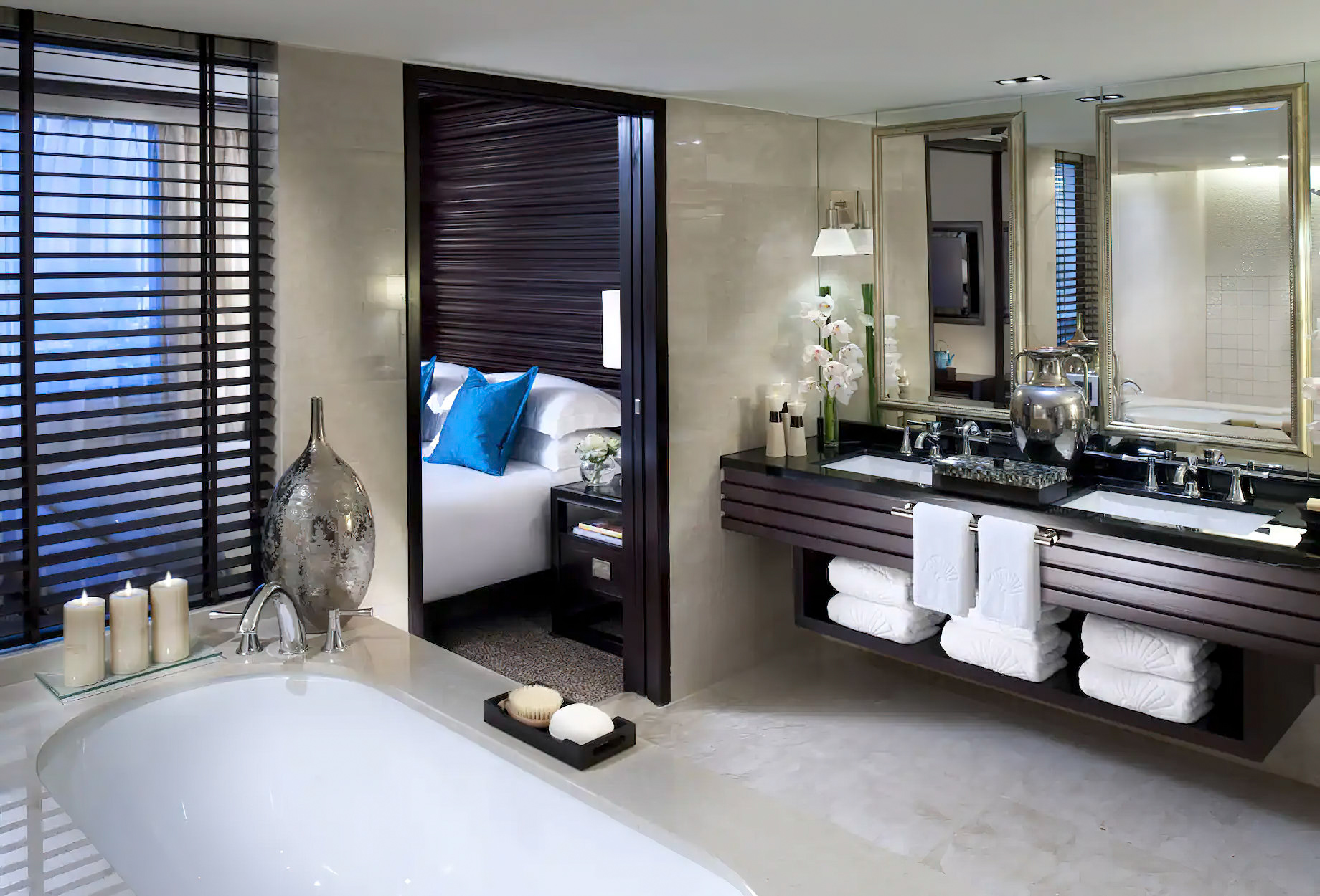 Mandarin Oriental, Jakarta Hotel – Jakarta, Indonesia – Urban Suite Bathroom