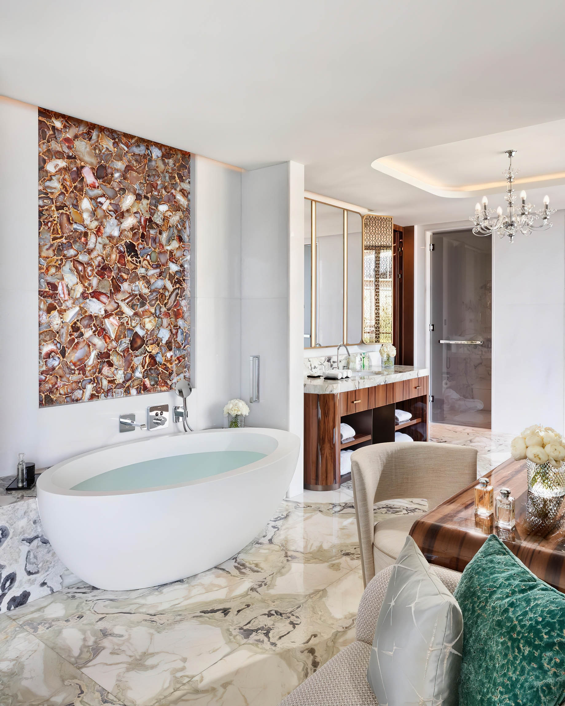 Mandarin Oriental Bosphorus, Istanbul Hotel – Istanbul, Turkey – Suite Bathroom
